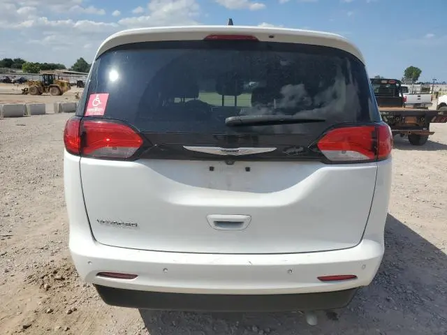 2022 CHRYSLER VOYAGER LX  