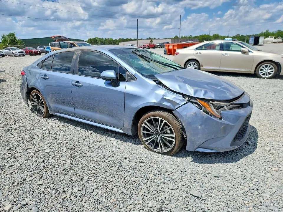 2022 TOYOTA COROLLA LE  