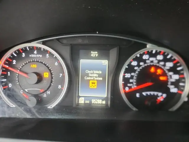 2015 TOYOTA CAMRY LE  