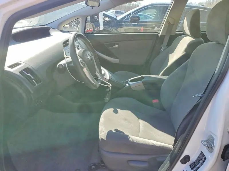 2013 TOYOTA PRIUS THREE  