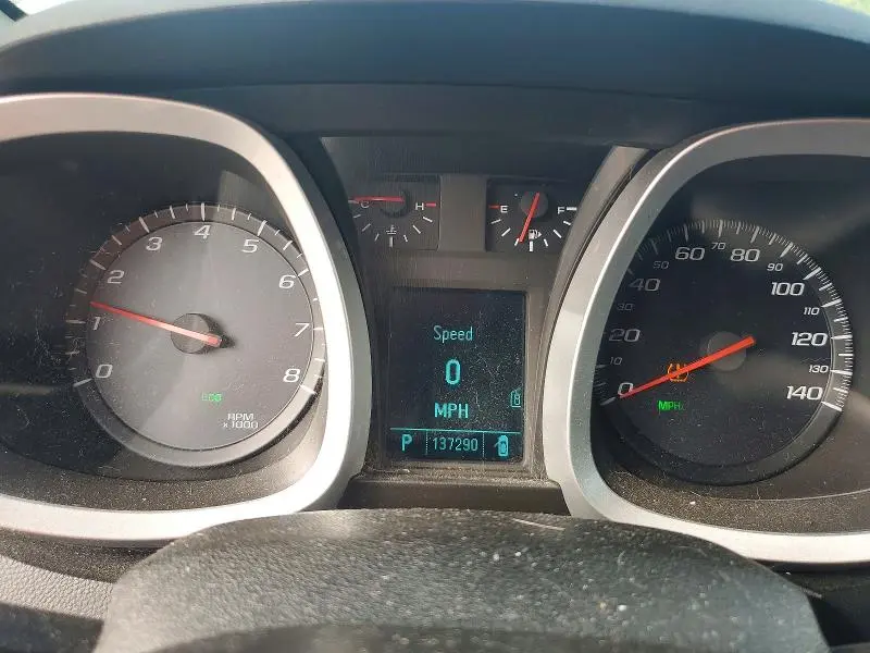 2011 CHEVROLET EQUINOX LT  