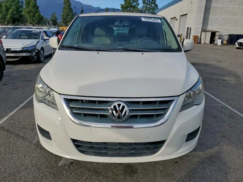 2012 VOLKSWAGEN ROUTAN SE  