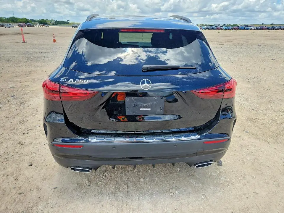 2025 MERCEDES-BENZ GLA 250  
