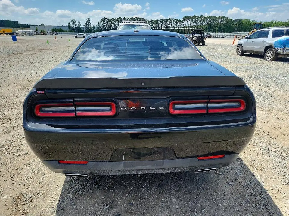 2017 DODGE CHALLENGER SXT  