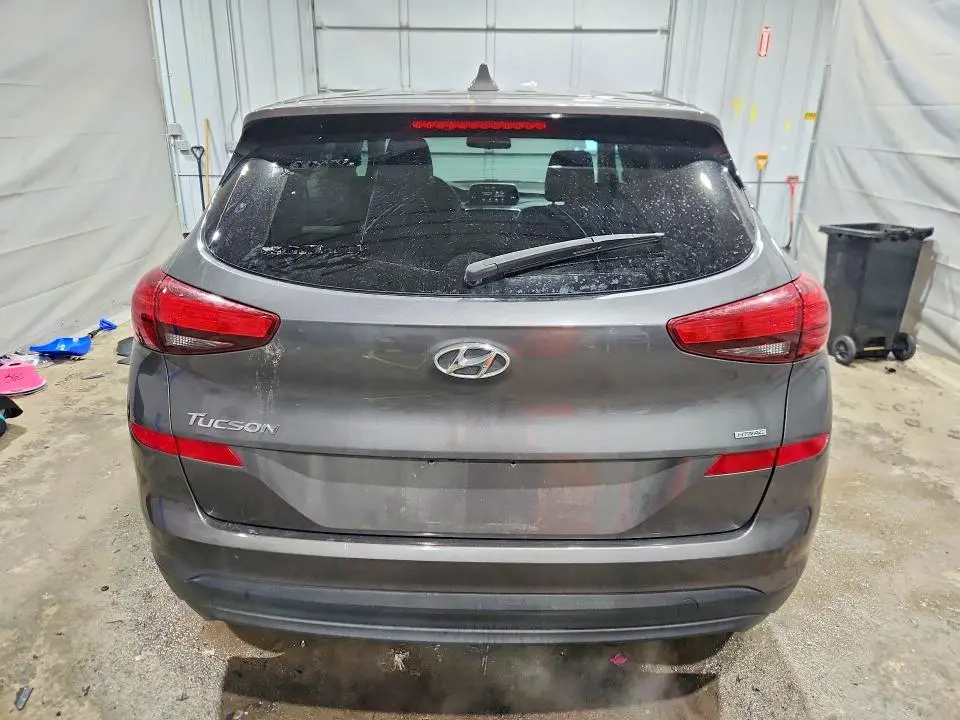 2020 HYUNDAI TUCSON SE  