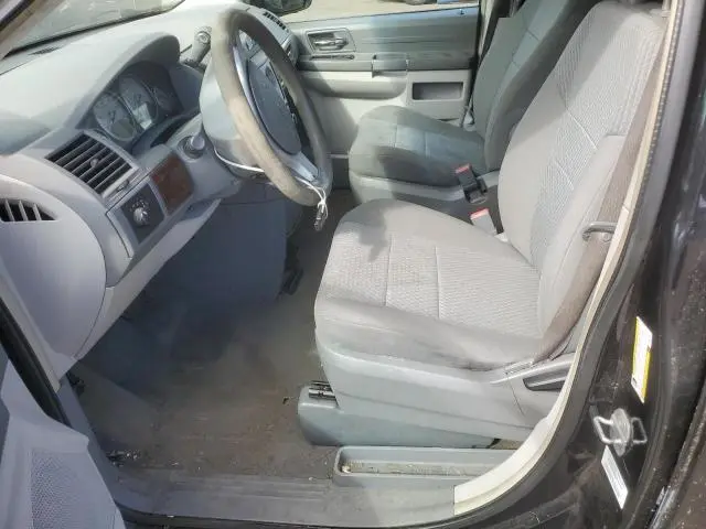2010 CHRYSLER TOWN & COUNTRY LX  