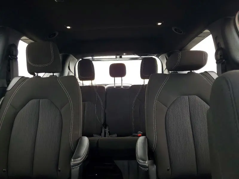 2023 CHRYSLER PACIFICA TOURING  