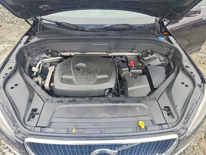 2016 VOLVO XC90 T6  