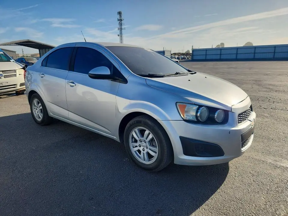 2014 CHEVROLET SONIC LT  