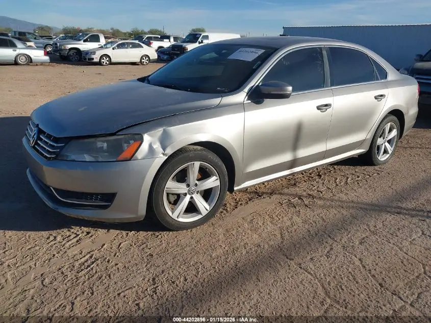 2013 VOLKSWAGEN PASSAT 2.0L TDI SE