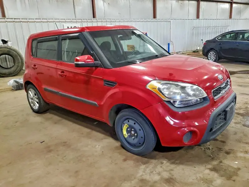 2013 KIA SOUL +  