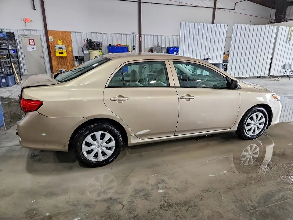 2010 TOYOTA COROLLA BASE  