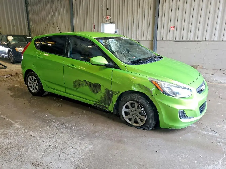 2014 HYUNDAI ACCENT GS  