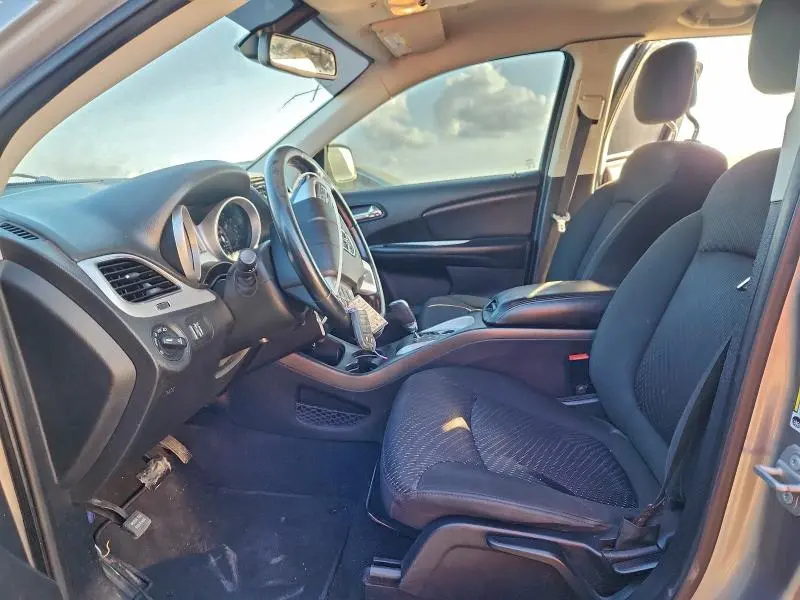 2019 DODGE JOURNEY SE  