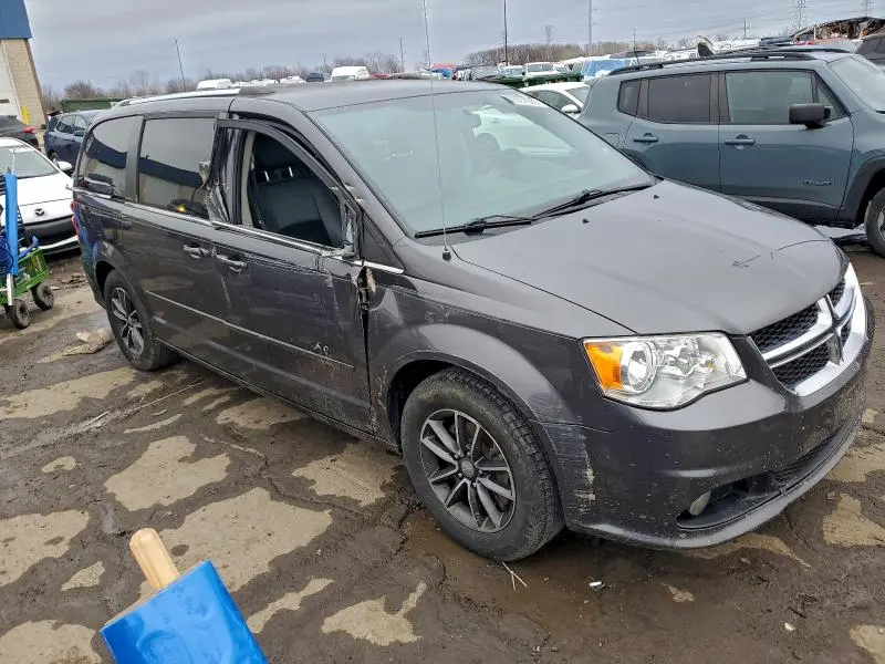2017 DODGE GRAND CARAVAN SXT  
