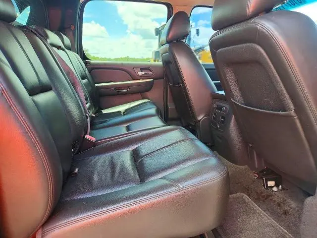 2011 CHEVROLET AVALANCHE LT  
