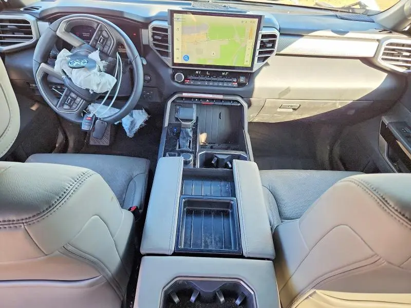 2025 TOYOTA TUNDRA CREWMAX LIMITED  