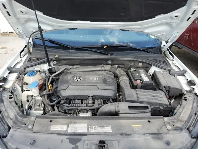 2016 VOLKSWAGEN PASSAT SE  