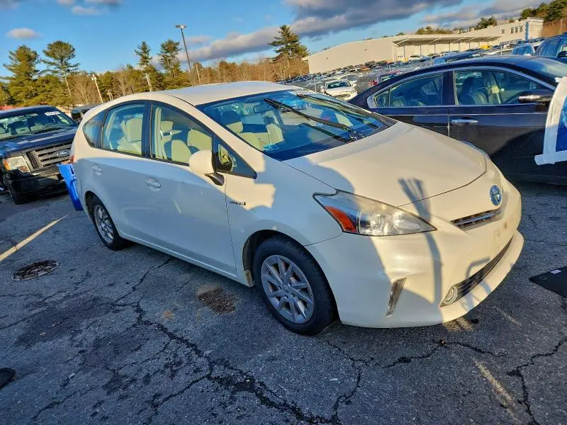 2013 TOYOTA PRIUS V   