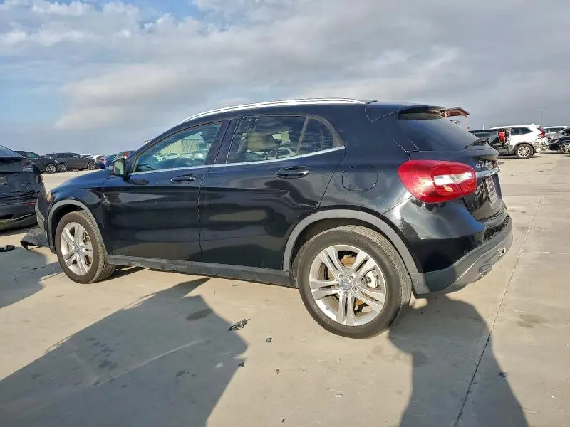 2015 MERCEDES-BENZ GLA 250  