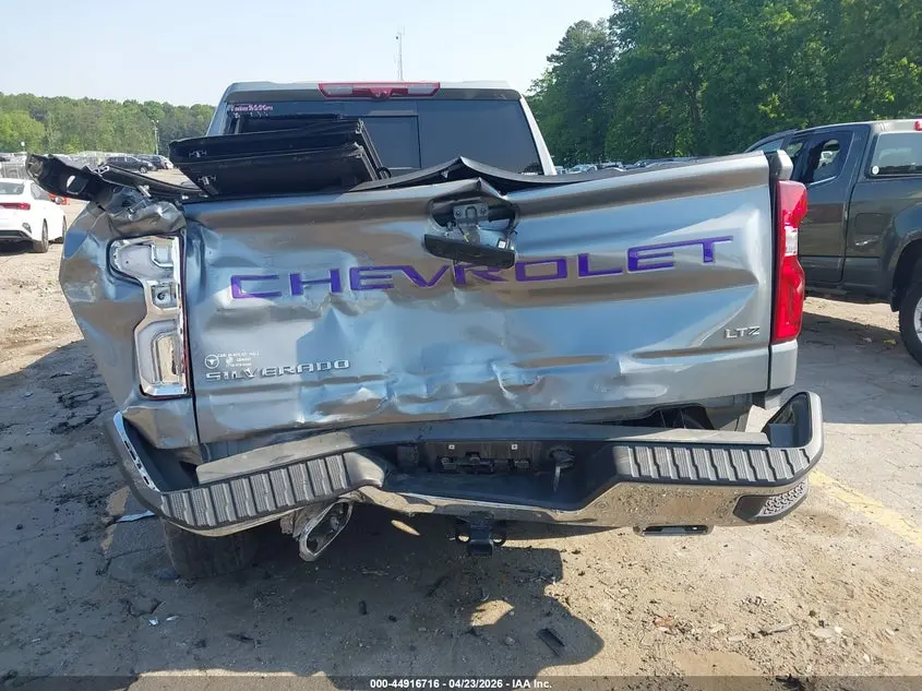 2024 CHEVROLET SILVERADO 1500 4WD  SHORT BED LTZ