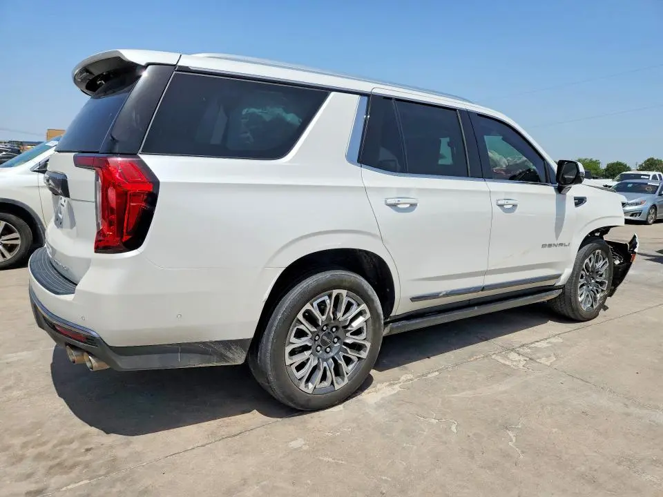 2024 GMC YUKON   