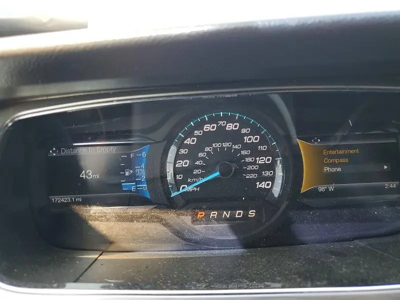 2015 FORD TAURUS SEL  