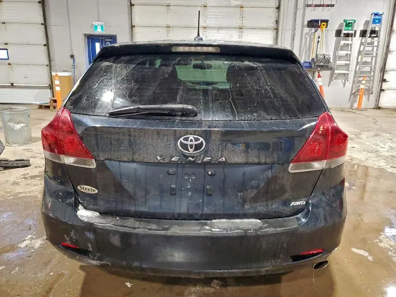 2013 TOYOTA VENZA LE  