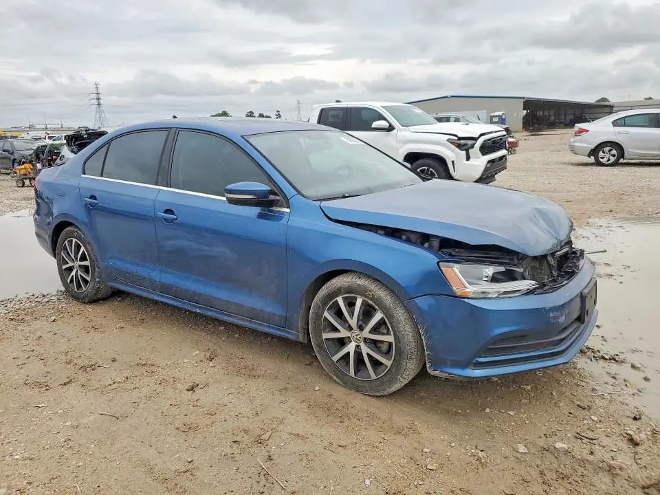 2017 VOLKSWAGEN JETTA   