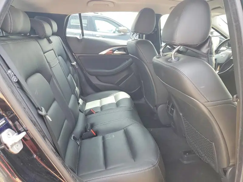 2017 INFINITI QX30 PREMIUM  