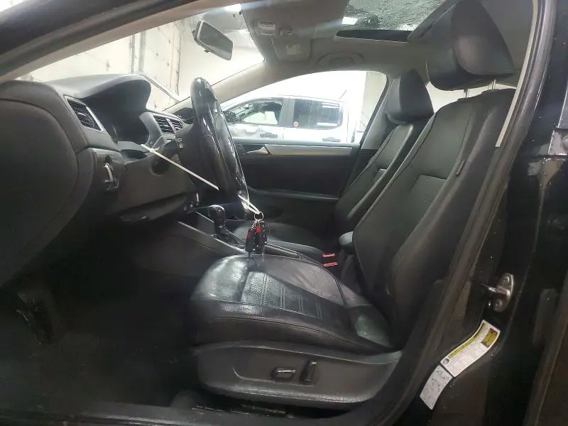 2013 VOLKSWAGEN JETTA SEL  