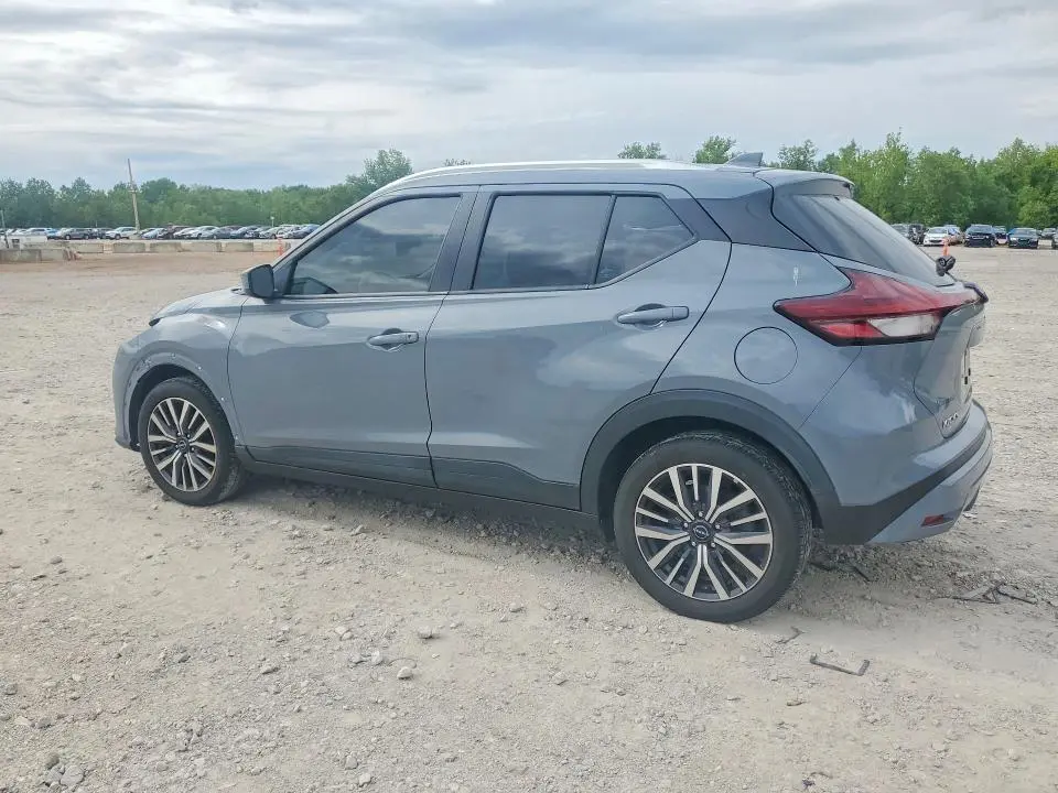 2022 NISSAN KICKS SV  