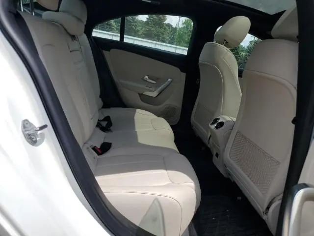 2023 MERCEDES-BENZ CLA 250 4MATIC  