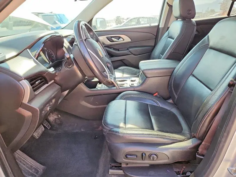 2020 CHEVROLET TRAVERSE LT  