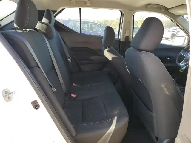 2021 NISSAN KICKS SV  