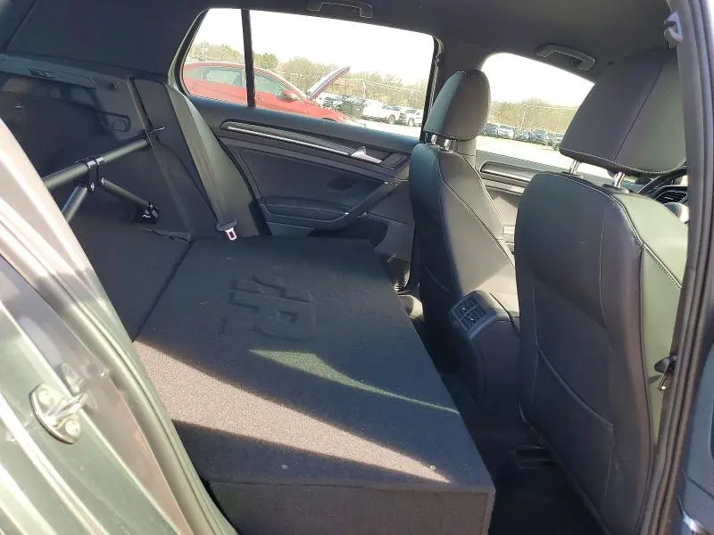 2019 VOLKSWAGEN GOLF R   