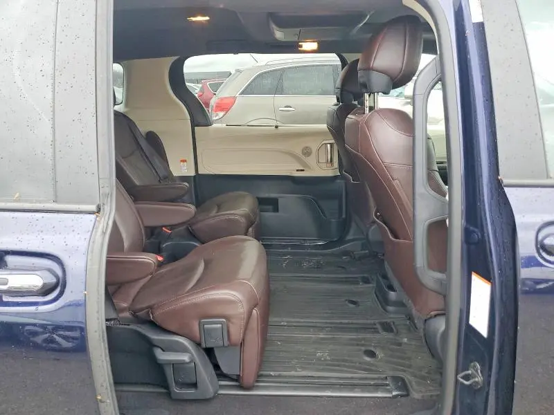 2022 TOYOTA SIENNA PLATINUM 7-PASSENGER  
