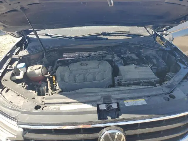 2022 VOLKSWAGEN TIGUAN SE R-LINE BLACK  