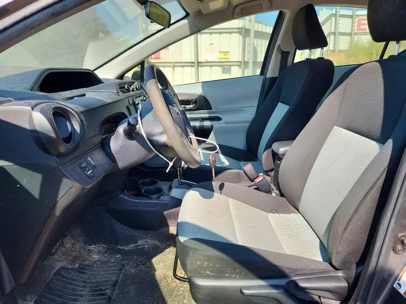 2013 TOYOTA PRIUS C TWO  