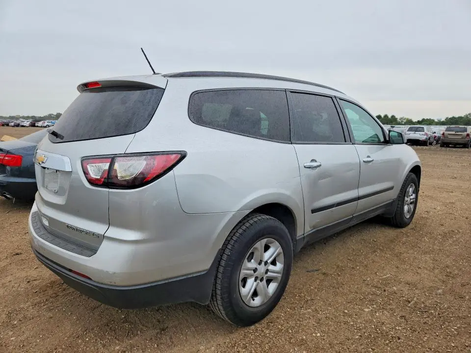 2014 CHEVROLET TRAVERSE LS  