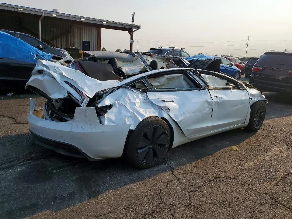2025 TESLA MODEL 3   