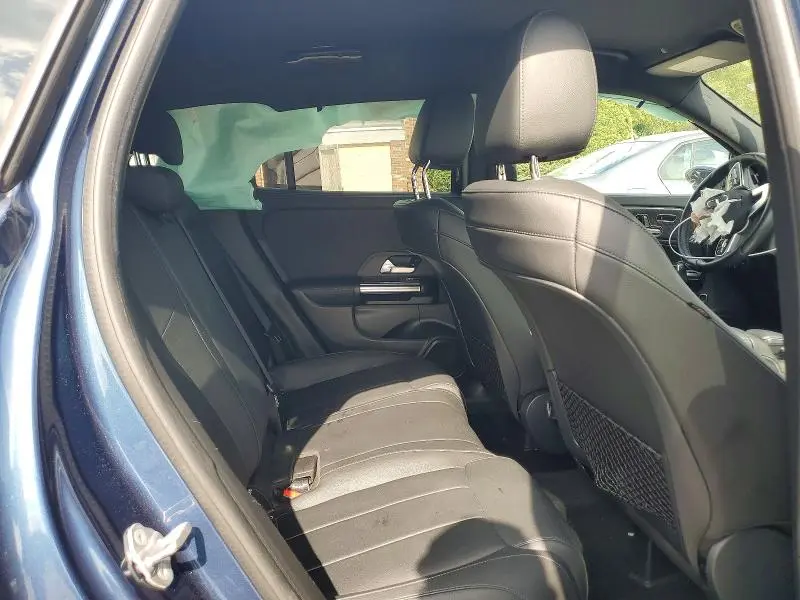 2021 MERCEDES-BENZ GLA 250 4MATIC  