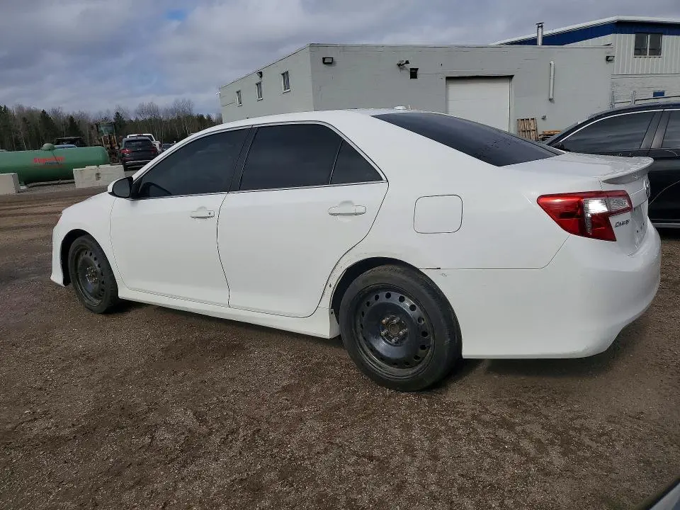 2014 TOYOTA CAMRY L  