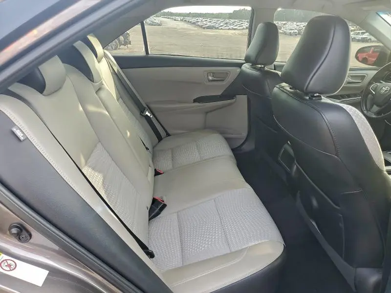 2015 TOYOTA CAMRY LE  