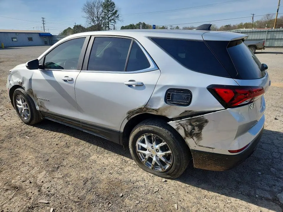 2022 CHEVROLET EQUINOX LT  