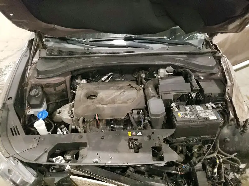 2020 HYUNDAI SANTA FE SE  