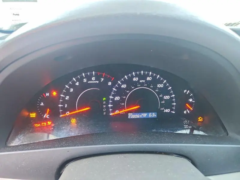 2010 TOYOTA CAMRY BASE  