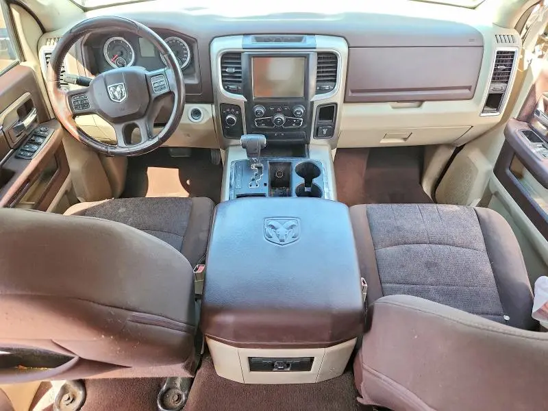 2013 RAM 1500 SLT  