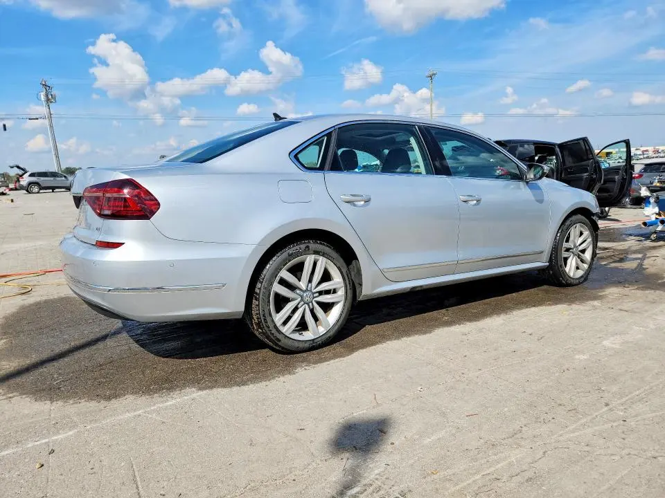 2017 VOLKSWAGEN PASSAT SEL PREMIUM  