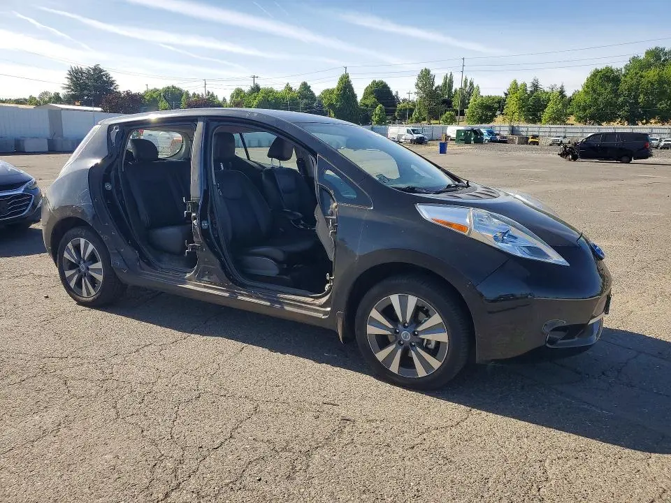 2013 NISSAN LEAF S  